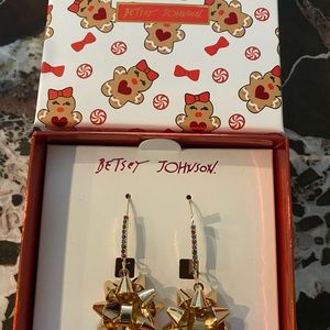 BETSEY JOHNSON Christmas Gold Bow Drop Dangle Earrings Crystals Holiday NEW NWT!